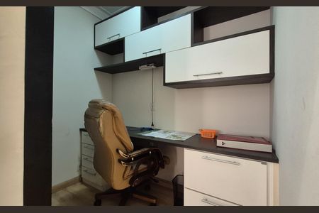 Apartamento à venda com 130m², 3 quartos e 2 vagasEscritorio