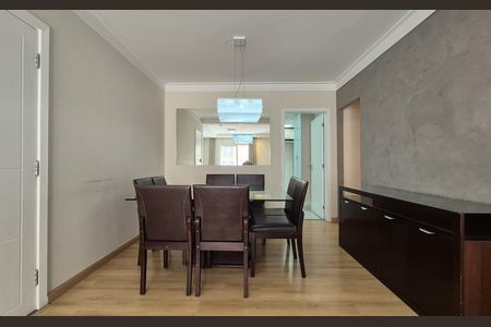 Apartamento à venda com 130m², 3 quartos e 2 vagasSala