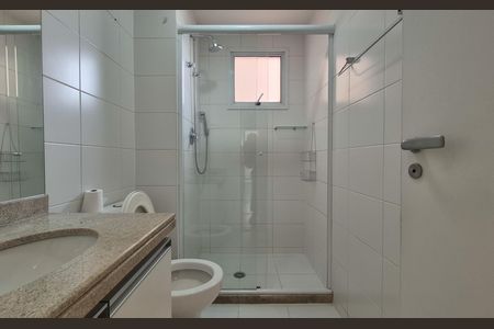 Apartamento à venda com 130m², 3 quartos e 2 vagasBanheiro da suíte