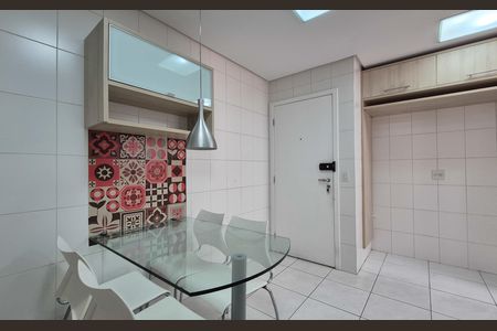 Apartamento à venda com 130m², 3 quartos e 2 vagasCozinha