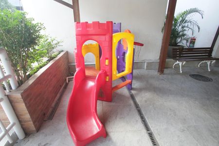 Apartamento à venda com 53m², 2 quartos e 1 vagaÁrea Comum - Playground