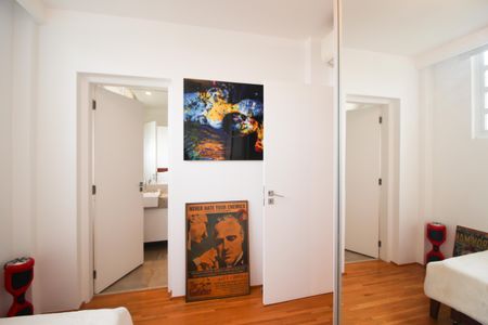 Apartamento à venda com 180m², 4 quartos e 2 vagas Apartamento à venda com 180m², 4 quartos e 2 vagasSuíte 3