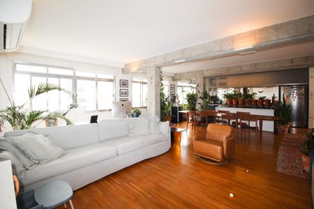 Apartamento à venda com 180m², 4 quartos e 2 vagas Apartamento à venda com 180m², 4 quartos e 2 vagasSala