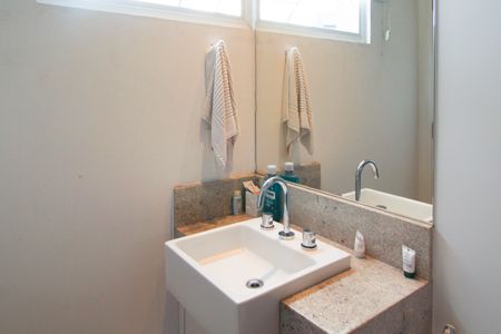 Apartamento à venda com 180m², 4 quartos e 2 vagas Apartamento à venda com 180m², 4 quartos e 2 vagasBanheiro da Suíte 3