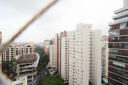 Apartamento à venda com 180m², 4 quartos e 2 vagas Apartamento à venda com 180m², 4 quartos e 2 vagasVista da Suíte 1
