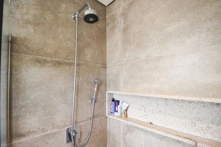 Apartamento à venda com 180m², 4 quartos e 2 vagas Apartamento à venda com 180m², 4 quartos e 2 vagasBanheiro da Suíte 3