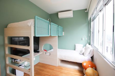 Apartamento à venda com 180m², 4 quartos e 2 vagas Apartamento à venda com 180m², 4 quartos e 2 vagasSuíte 4