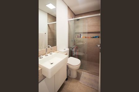 Apartamento à venda com 180m², 4 quartos e 2 vagas Apartamento à venda com 180m², 4 quartos e 2 vagasBanheiro da Suíte 4