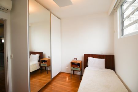 Apartamento à venda com 180m², 4 quartos e 2 vagas Apartamento à venda com 180m², 4 quartos e 2 vagasSuíte 3