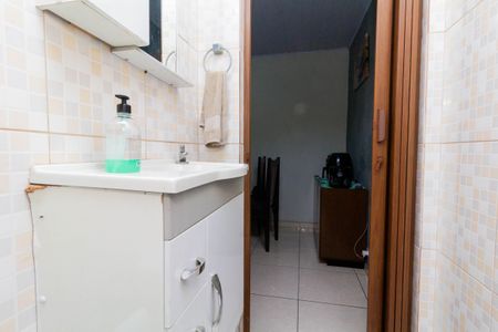 Casa à venda com 130m², 4 quartos e 1 vagaBanheiro 2