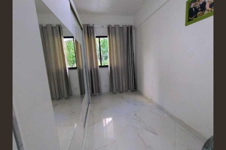 Apartamento à venda com 74m², 2 quartos e 1 vaga