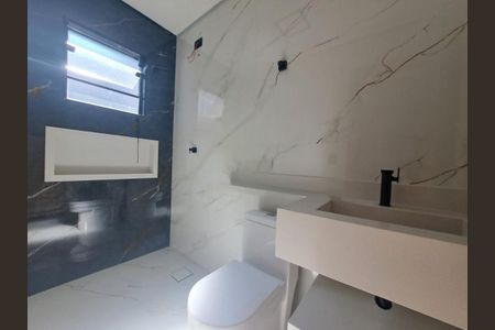 Casa à venda com 165m², 3 quartos e 3 vagas