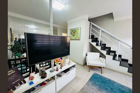 Casa à venda com 75m², 3 quartos e 2 vagas