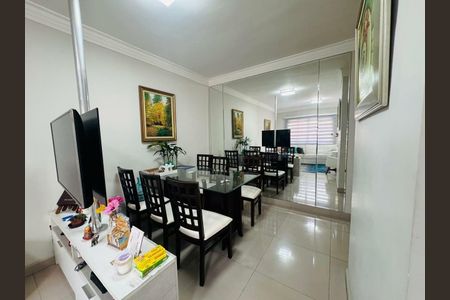 Casa à venda com 75m², 3 quartos e 2 vagas