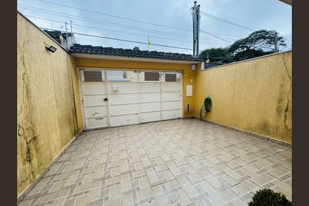 Casa à venda com 75m², 3 quartos e 2 vagas