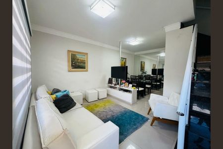 Casa à venda com 75m², 3 quartos e 2 vagas