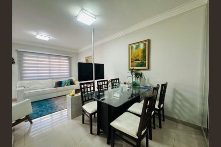 Casa à venda com 75m², 3 quartos e 2 vagas