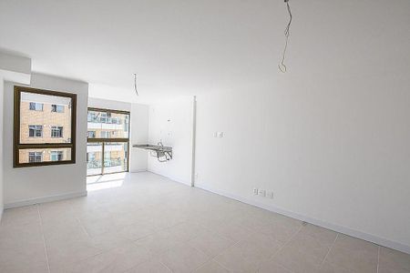 Apartamento à venda com 31m², 1 quarto e sem vaga