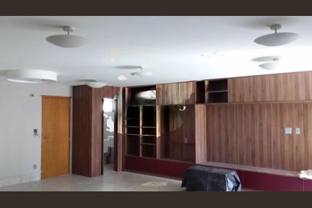 Apartamento à venda com 155m², 3 quartos e 3 vagas