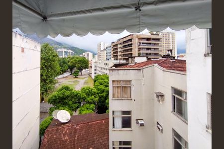 Apartamento à venda com 163m², 2 quartos e 1 vaga Apartamento à venda com 163m², 2 quartos e 1 vagaVista do Quarto 2