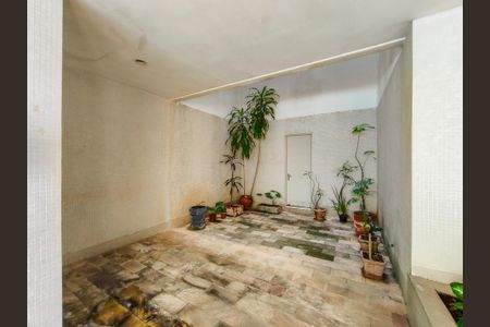 Apartamento à venda com 163m², 2 quartos e 1 vaga Apartamento à venda com 163m², 2 quartos e 1 vagaÁrea comum - Playground