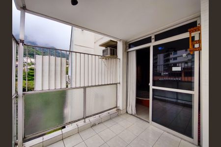 Apartamento à venda com 163m², 2 quartos e 1 vaga Apartamento à venda com 163m², 2 quartos e 1 vagaVaranda da Sala