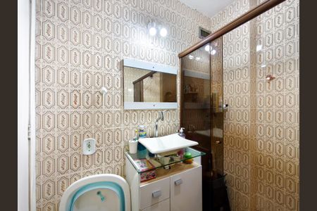 Apartamento à venda com 163m², 2 quartos e 1 vaga Apartamento à venda com 163m², 2 quartos e 1 vagaBanheiro Corredor