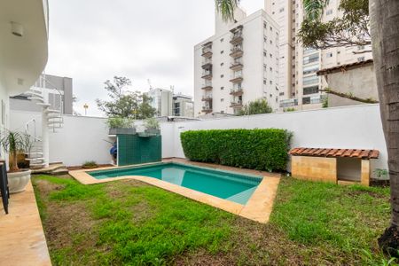 Casa à venda com 400m², 3 quartos e 2 vagasPiscina
