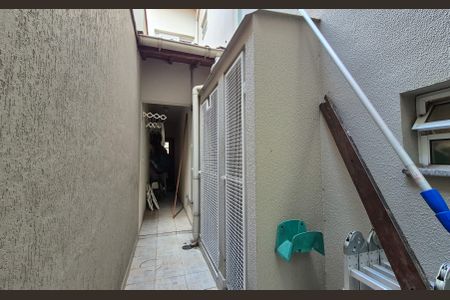 Casa à venda com 227m², 4 quartos e 4 vagasCorredor