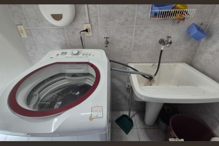 Casa à venda com 227m², 4 quartos e 4 vagasLavanderia