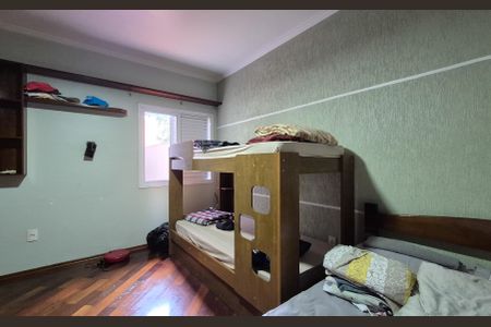 Casa à venda com 227m², 4 quartos e 4 vagasQuarto 2