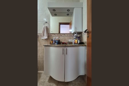 Casa à venda com 227m², 4 quartos e 4 vagasBanheiro da suíte 2