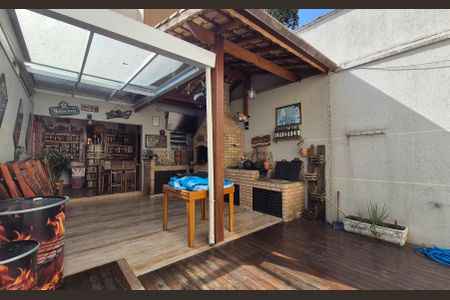 Casa à venda com 227m², 4 quartos e 4 vagasÁrea Gourmet