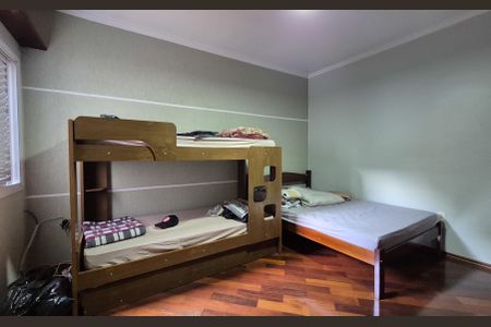 Casa à venda com 227m², 4 quartos e 4 vagasQuarto 2