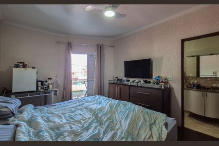 Casa à venda com 227m², 4 quartos e 4 vagasSuíte 2