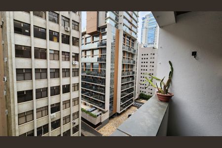 Apartamento à venda com 94m², 3 quartos e 1 vaga Apartamento à venda com 94m², 3 quartos e 1 vagaVaranda da Sala
