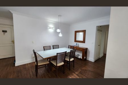Apartamento à venda com 94m², 3 quartos e 1 vaga Apartamento à venda com 94m², 3 quartos e 1 vagaSala de Jantar