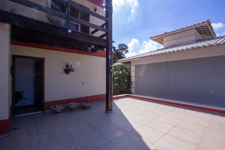Casa de condomínio à venda com 480m², 5 quartos e 2 vagasVaranda