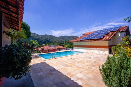 Casa de condomínio à venda com 480m², 5 quartos e 2 vagasQuintal