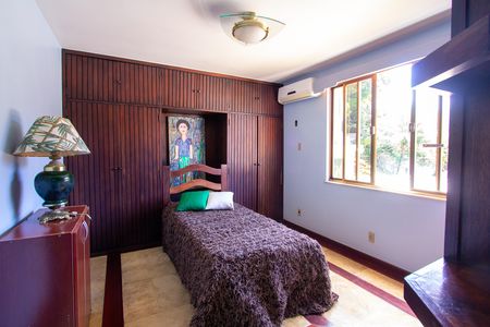 Casa de condomínio à venda com 480m², 5 quartos e 2 vagasQuarto 3