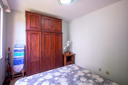 Casa de condomínio à venda com 480m², 5 quartos e 2 vagasQuarto 2