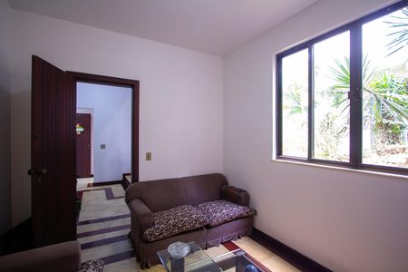 Casa de condomínio à venda com 480m², 5 quartos e 2 vagasQuarto 1