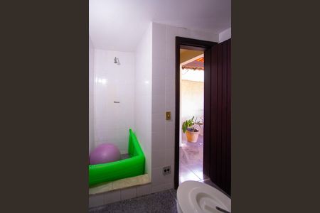 Casa de condomínio à venda com 480m², 5 quartos e 2 vagasSauna