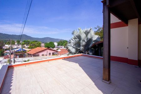 Casa de condomínio à venda com 480m², 5 quartos e 2 vagasVaranda