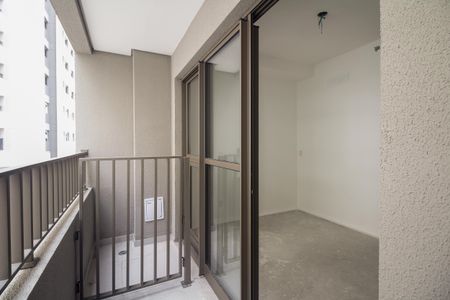 Studio para alugar com 23m², 1 quarto e sem vaga Studio para alugar com 23m², 1 quarto e sem vagaVaranda