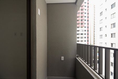 Studio para alugar com 23m², 1 quarto e sem vaga Studio para alugar com 23m², 1 quarto e sem vagaVaranda