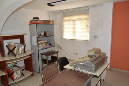 Casa à venda com 337m², 3 quartos e 2 vagasEdicula