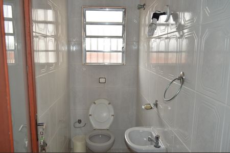 Casa à venda com 337m², 3 quartos e 2 vagasBanheiro da Edicula