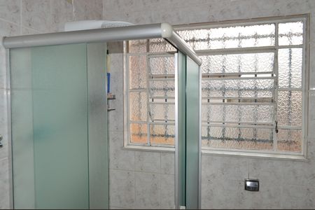 Casa à venda com 337m², 3 quartos e 2 vagasBanheiro 2