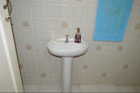 Casa à venda com 337m², 3 quartos e 2 vagasBanheiro de Serviço